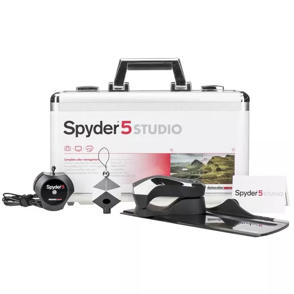 Datacolor Spyder5STUDIO Color Calibration Bundle