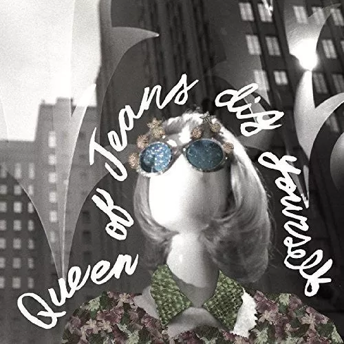 Queen of Jeans: Dig Yourself - CASSETTES